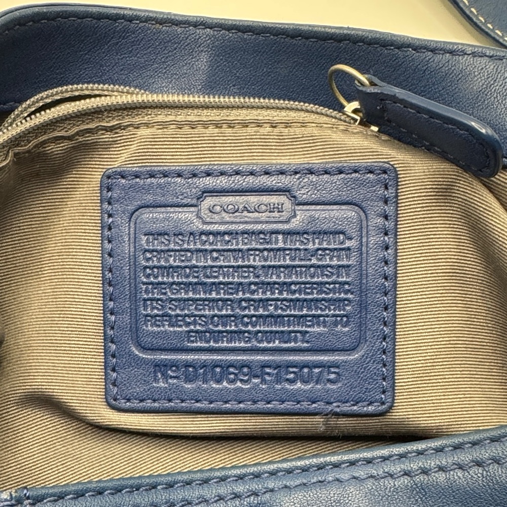 Coach Navy Leather Hobo Bag with Removable Pouch - Picture 5 of 10